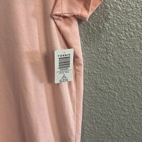 Torrid Girlfriend Jersey VNeck Tee size 2 NWT Classic Fit - Picture 4 of 5